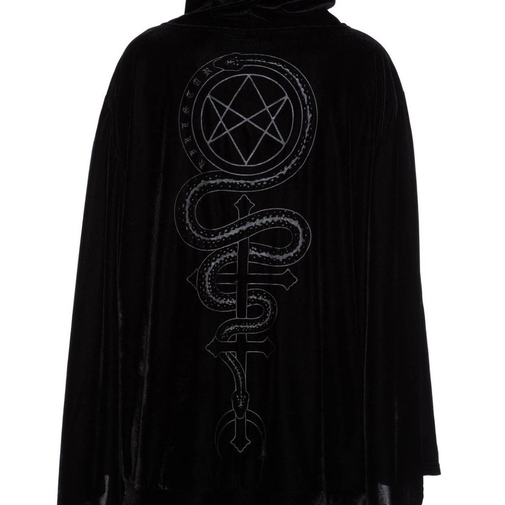 BNWT Killstar Eclipse The Sun Cloak M